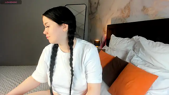 MaryAriel online show from March 13, 2025, 3:11 am