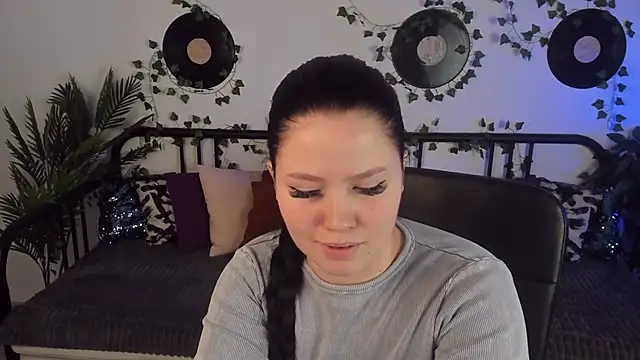 MaryAriel online show from February 23, 2025, 7:33 am