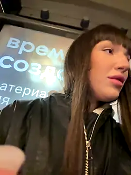 Snapshot of Sophie_Avory chatting on October 9, 2025, 7:47 pm Sophie Avory online show from October 9, 2025, 7:47 pm