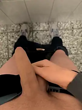 Snapshot of geilehecke1 chatting on February 11, 2025, 8:26 am geilehecke1 online show from February 11, 2025, 8:26 am