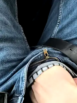 Snapshot of geilehecke1 chatting on March 20, 2025, 4:42 pm geilehecke1 online show from March 20, 2025, 4:42 pm