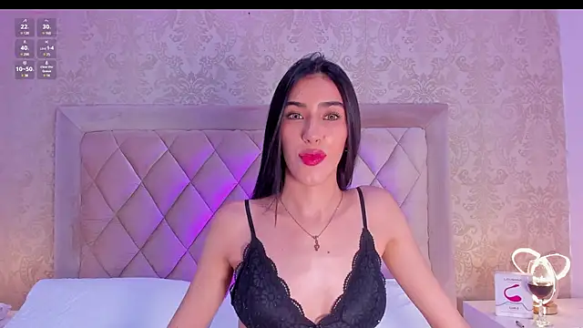 Snapshot of LiaFlowers chatting on January 14, 2025, 9:41 pm LiaFlowers online show from January 14, 2025, 9:41 pm