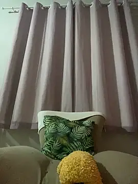 alexatransgata online show from November 24, 2025, 4:01 am