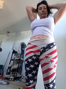 Snapshot of katysquirtdirty chatting on June 21, 2026, 12:55 pm katysquirtdirty online show from June 21, 2026, 12:55 pm