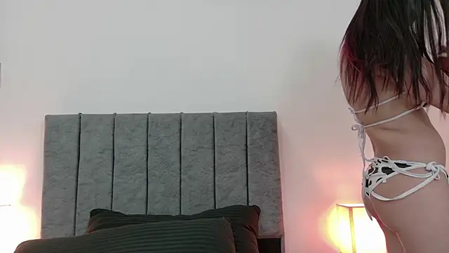 Snapshot of GabrielaMK chatting on August 1, 2026, 9:51 am GabrielaMK online show from August 1, 2026, 9:51 am