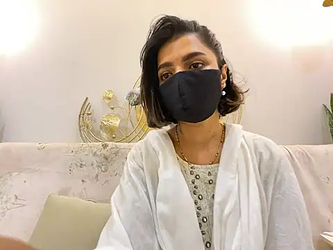 Snapshot of MaYaa__11 chatting on February 27, 2025, 12:23 pm MaYaa 11 online show from February 27, 2025, 12:23 pm