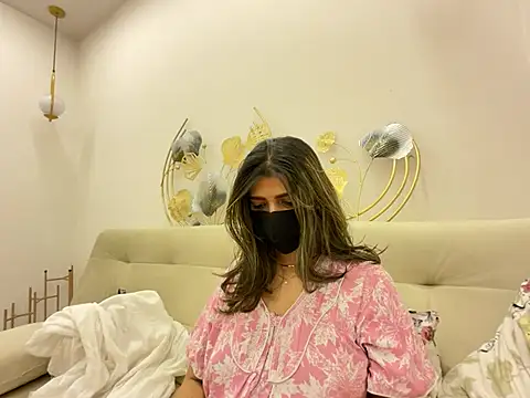 MaYaa  11 online show from April 22, 2026, 7:04 am