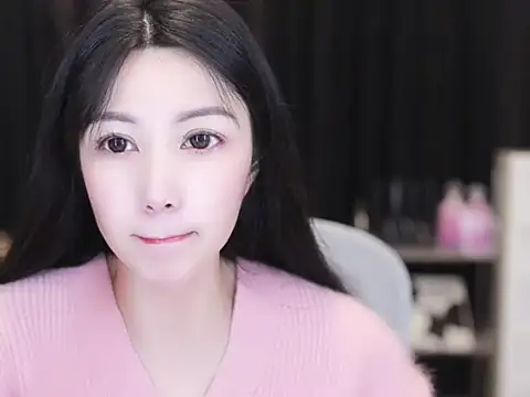 Snapshot of Nuyoah-77 chatting on October 31, 2025, 4:25 pm Nuyoah-77 online show from October 31, 2025, 4:25 pm