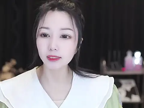 Snapshot of Nuyoah-77 chatting on March 11, 2026, 6:29 am Nuyoah-77 online show from March 11, 2026, 6:29 am