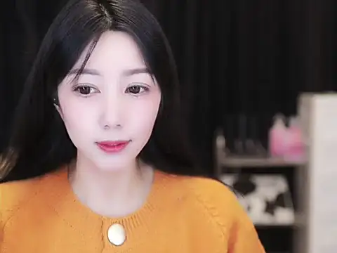 Snapshot of Nuyoah-77 chatting on October 15, 2025, 3:09 pm Nuyoah-77 online show from October 15, 2025, 3:09 pm