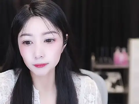 Snapshot of Nuyoah-77 chatting on October 11, 2025, 4:41 pm Nuyoah-77 online show from October 11, 2025, 4:41 pm