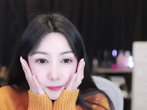 Snapshot of Nuyoah-77 chatting on December 2, 2025, 1:13 pm Nuyoah-77 online show from December 2, 2025, 1:13 pm