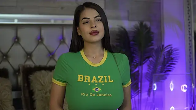 KeylaConner online show from November 26, 2025, 4:56 am