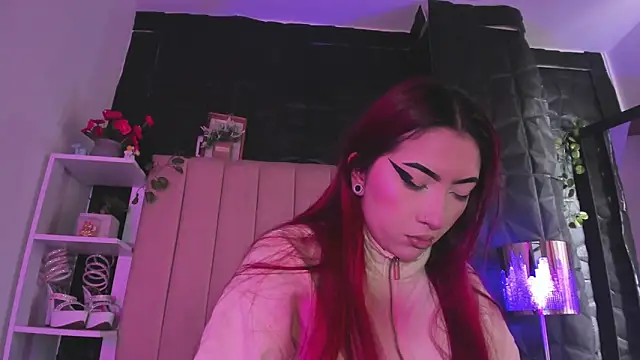 Mia Rinn online show from February 20, 2026, 1:35 pm