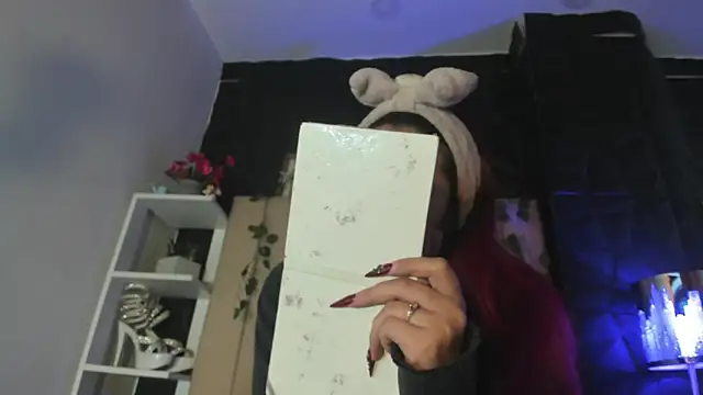 Mia Rinn online show from February 12, 2026, 12:38 pm