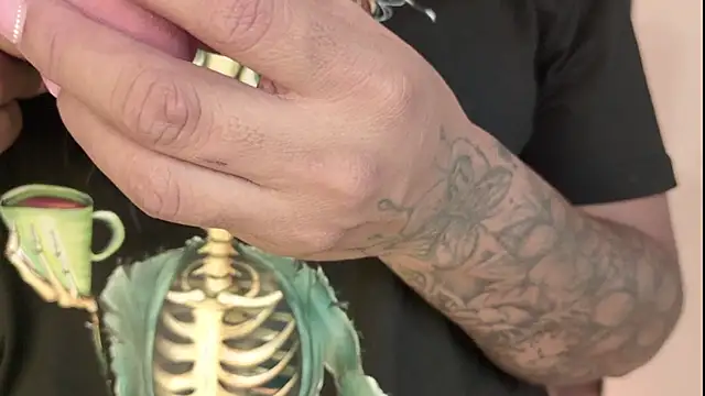 Snapshot of graceymilf666 chatting on October 18, 2025, 11:34 am graceymilf666 online show from October 18, 2025, 11:34 am