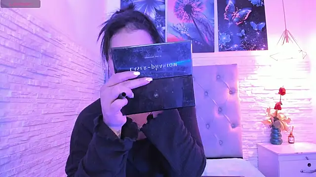 Snapshot of graceymilf666 chatting on March 12, 2025, 11:32 am graceymilf666 online show from March 12, 2025, 11:32 am