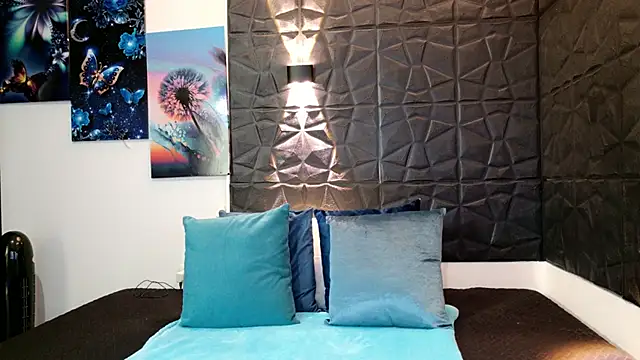 graceymilf666 online show from February 13, 2026, 12:05 pm