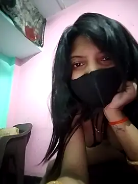 Hotty-Divya online show from May 6, 2026, 3:16 pm