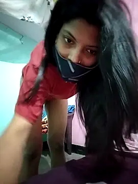 Hotty-Divya online show from November 9, 2025, 9:35 am