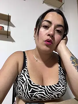 Lesly 10- online show from July 1, 2026, 1:28 am