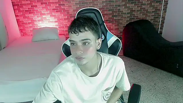 Snapshot of zacariasss_ chatting on September 21, 2025, 3:11 am zacariasss online show from September 21, 2025, 3:11 am