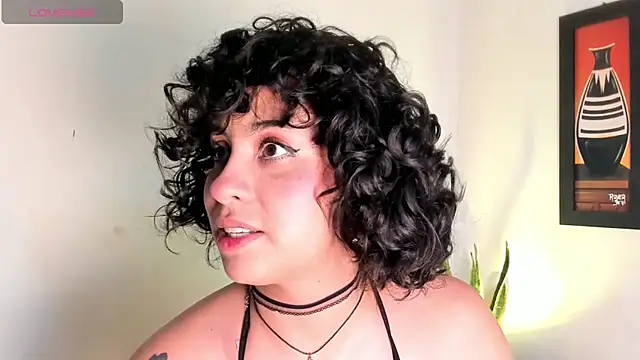 adriannyp 1 online show from April 22, 2026, 12:01 pm