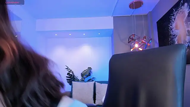 Lyssa Muller online show from October 25, 2025, 12:28 pm