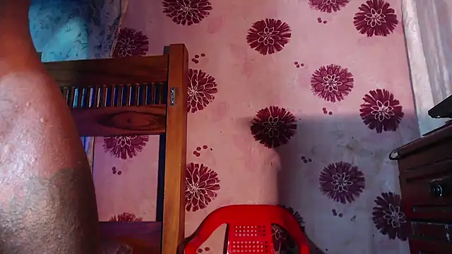 Snapshot of exoty_black_cock chatting on October 7, 2025, 11:00 am exoty black cock online show from October 7, 2025, 11:00 am