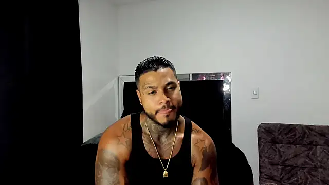 Snapshot of Exotic_tatto27121 chatting on March 31, 2026, 1:29 am Exotic tatto27121 online show from March 31, 2026, 1:29 am