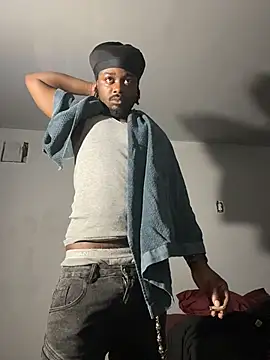 SluttyLyfe4L online show from May 5, 2026, 12:57 am