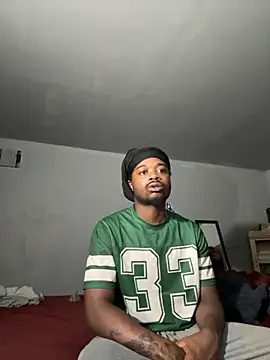 Snapshot of SluttyLyfe4L chatting on November 20, 2025, 11:33 am SluttyLyfe4L online show from November 20, 2025, 11:33 am