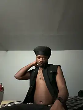 Snapshot of SluttyLyfe4L chatting on June 17, 2026, 5:07 am SluttyLyfe4L online show from June 17, 2026, 5:07 am