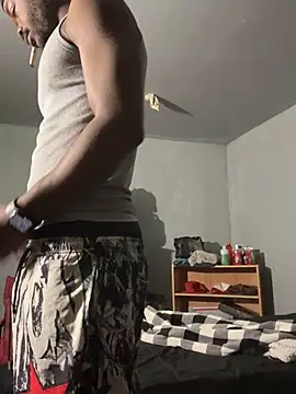 Snapshot of SluttyLyfe4L chatting on July 28, 2026, 11:17 am SluttyLyfe4L online show from July 28, 2026, 11:17 am