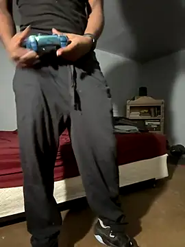 Snapshot of SluttyLyfe4L chatting on November 17, 2025, 12:25 am SluttyLyfe4L online show from November 17, 2025, 12:25 am