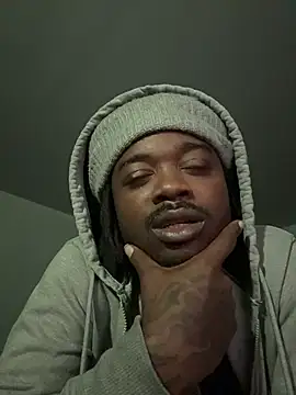 Snapshot of SluttyLyfe4L chatting on June 3, 2026, 12:06 pm SluttyLyfe4L online show from June 3, 2026, 12:06 pm