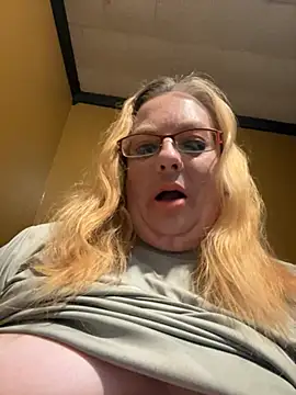 Snapshot of CherishWilliams chatting on June 26, 2026, 5:24 am CherishWilliams online show from June 26, 2026, 5:24 am