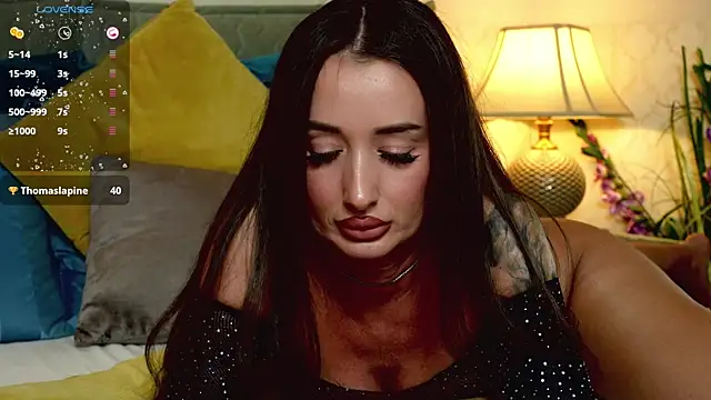 Snapshot of OneOutrageous chatting on February 18, 2026, 4:58 pm OneOutrageous online show from February 18, 2026, 4:58 pm