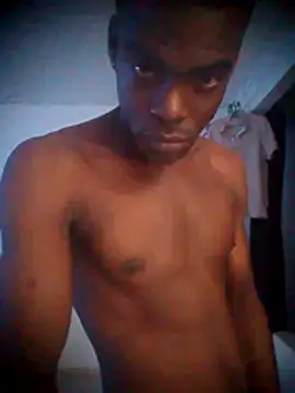Snapshot of yozael chatting on July 12, 2026, 5:03 pm yozael online show from July 12, 2026, 5:03 pm