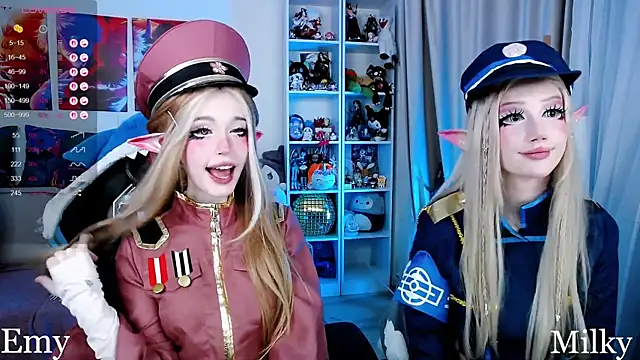 Snapshot of _Sparkland_ chatting on November 14, 2025, 8:56 pm Sparkland online show from November 14, 2025, 8:56 pm