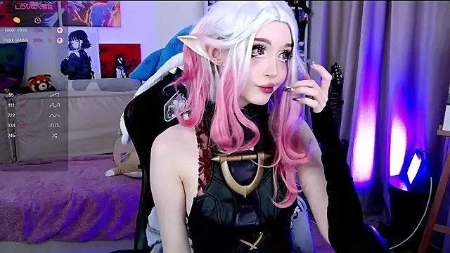 Snapshot of _Sparkland_ chatting on October 14, 2025, 9:47 pm Sparkland online show from October 14, 2025, 9:47 pm