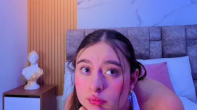 Snapshot of Khalifa_fletcher chatting on October 31, 2025, 2:02 pm Khalifa fletcher online show from October 31, 2025, 2:02 pm