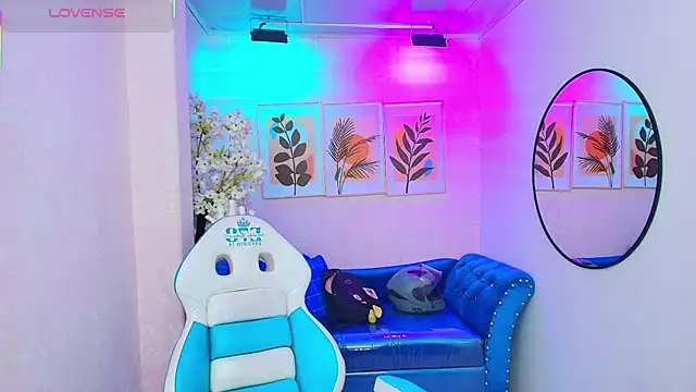 Snapshot of Dafne_huges chatting on November 4, 2025, 7:17 pm Dafne huges online show from November 4, 2025, 7:17 pm