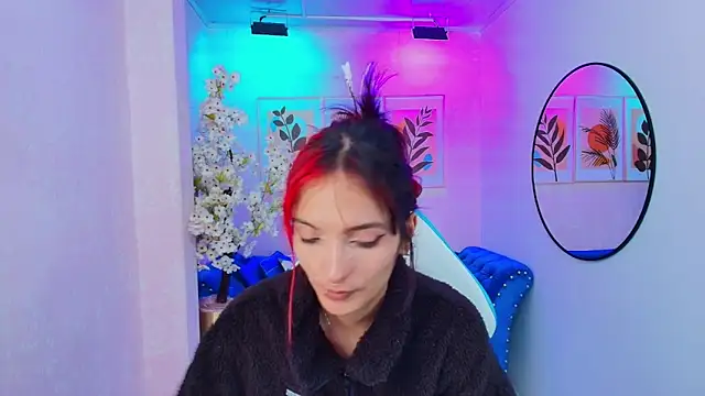 Snapshot of Dafne_huges chatting on October 27, 2025, 7:15 pm Dafne huges online show from October 27, 2025, 7:15 pm