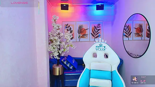 Snapshot of Dafne_huges chatting on October 21, 2025, 7:35 pm Dafne huges online show from October 21, 2025, 7:35 pm