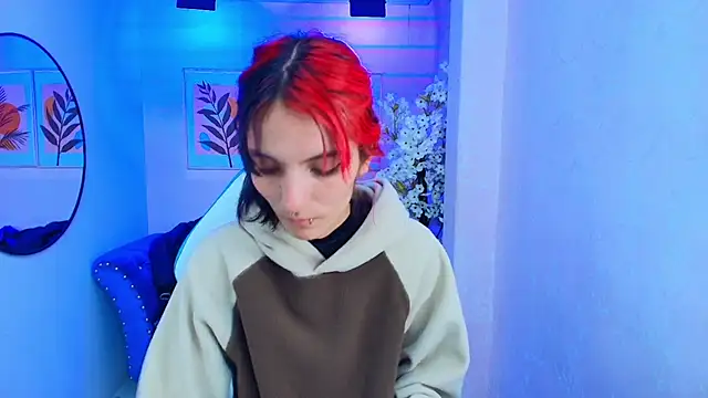 Snapshot of Dafne_huges chatting on October 9, 2025, 7:25 pm Dafne huges online show from October 9, 2025, 7:25 pm