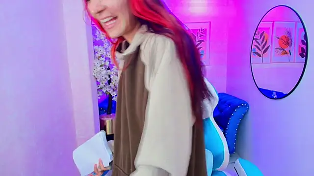 Snapshot of Dafne_huges chatting on December 14, 2025, 11:49 am Dafne huges online show from December 14, 2025, 11:49 am