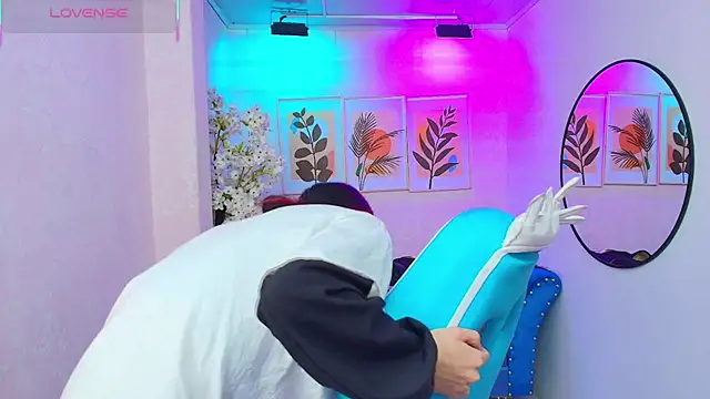 Snapshot of Dafne_huges chatting on November 16, 2025, 12:32 pm Dafne huges online show from November 16, 2025, 12:32 pm