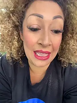 Katti Barrera online show from June 24, 2026, 7:55 pm