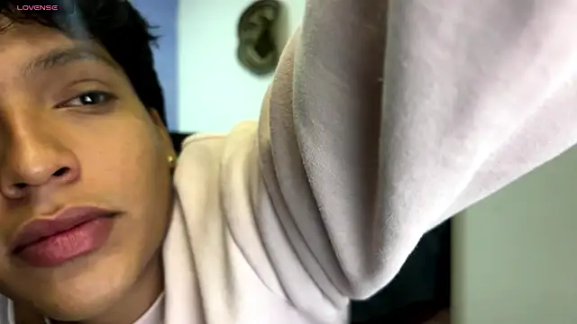 Snapshot of Xander_bonnet1 chatting on November 20, 2025, 12:50 pm Xander bonnet1 online show from November 20, 2025, 12:50 pm